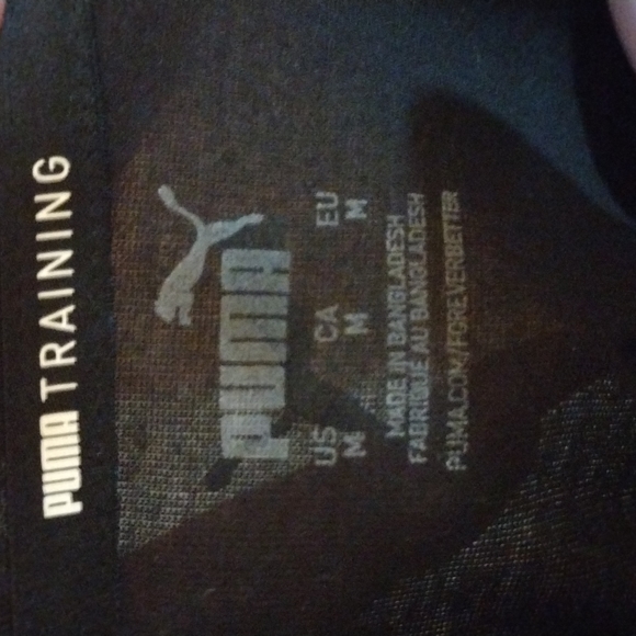 PUMA Women's Black Paint Splatter Crop Top Tee Size Medium EUC - Picture 7 of 7